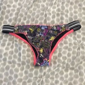 Victoria secret itsy